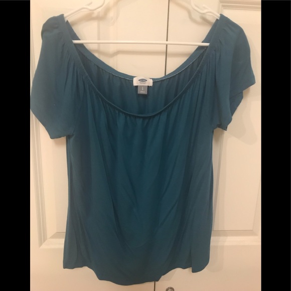 Old Navy Tops - Old Navy top/off shoulder top